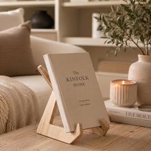 Natural Wooden Display Stand -  حامل عرض خشبي من الخشب الطبيعي