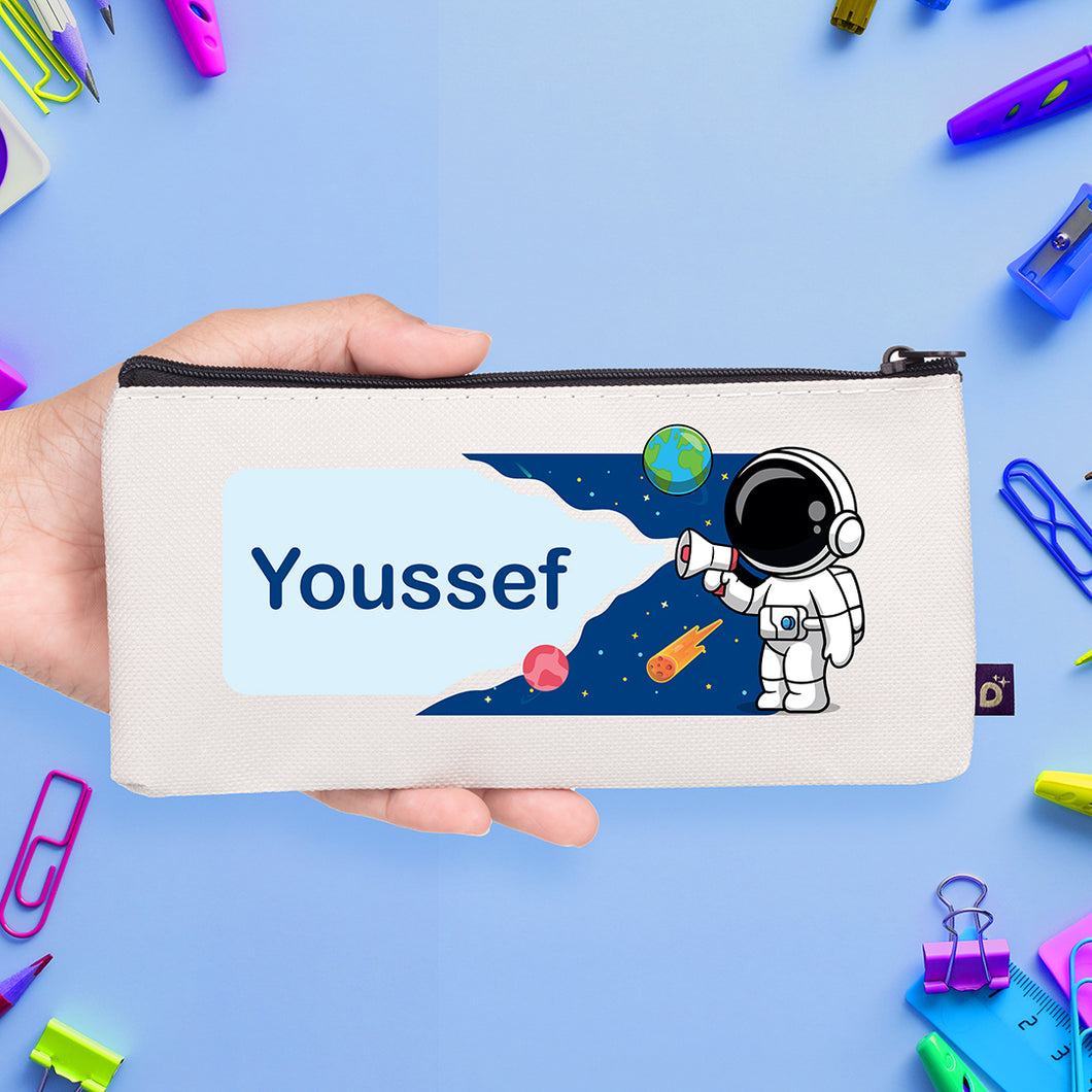 Customized pencil case Astronaut  - مقلمة بأسم طفلك